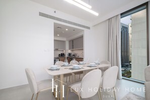 Apartment | Dining room - LUX  The Creek Palace Residence Suite 2 (Dubai)