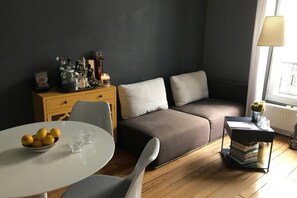 Dining - Cosy F2 at the gateway to Paris - 6 min by RER from Paris Gare de Lyon (Maisons-Alfort)