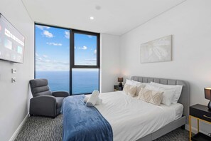 2 bedrooms, iron/ironing board, WiFi