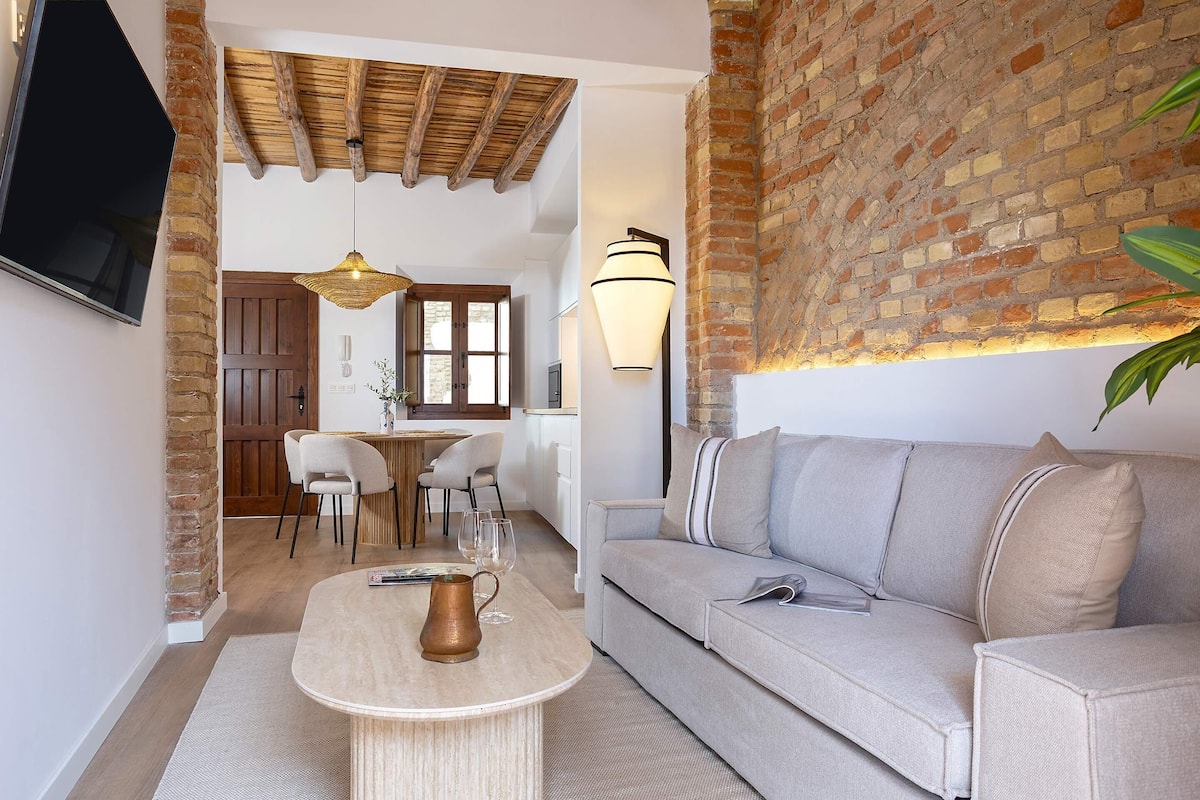 Apartment (1 Bedroom) | Living area