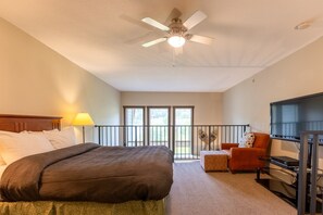 3 bedrooms, iron/ironing board, travel crib, free WiFi