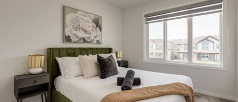 3 bedrooms, iron/ironing board, free WiFi, bed sheets