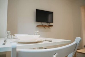 Dining - Romantic & connected 10 min from line 14 + parking lot (Villejuif)