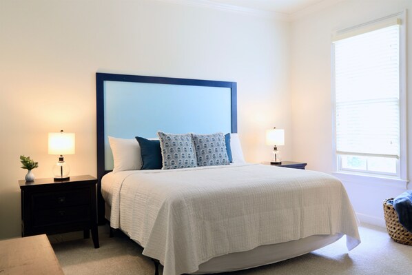 3 bedrooms, desk, iron/ironing board, free WiFi