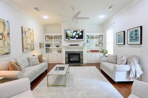 Smart TV, fireplace, computer monitors, printers