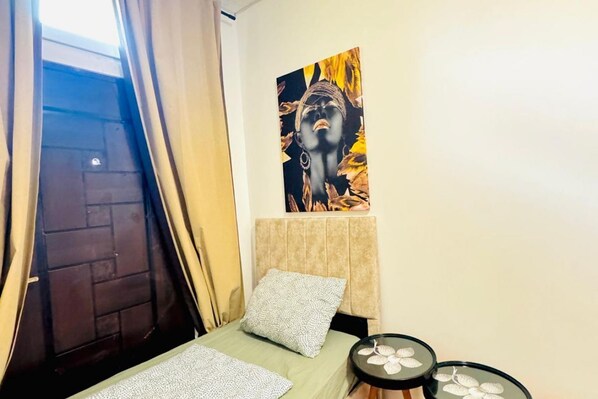 1 habitación y ropa de cama 
