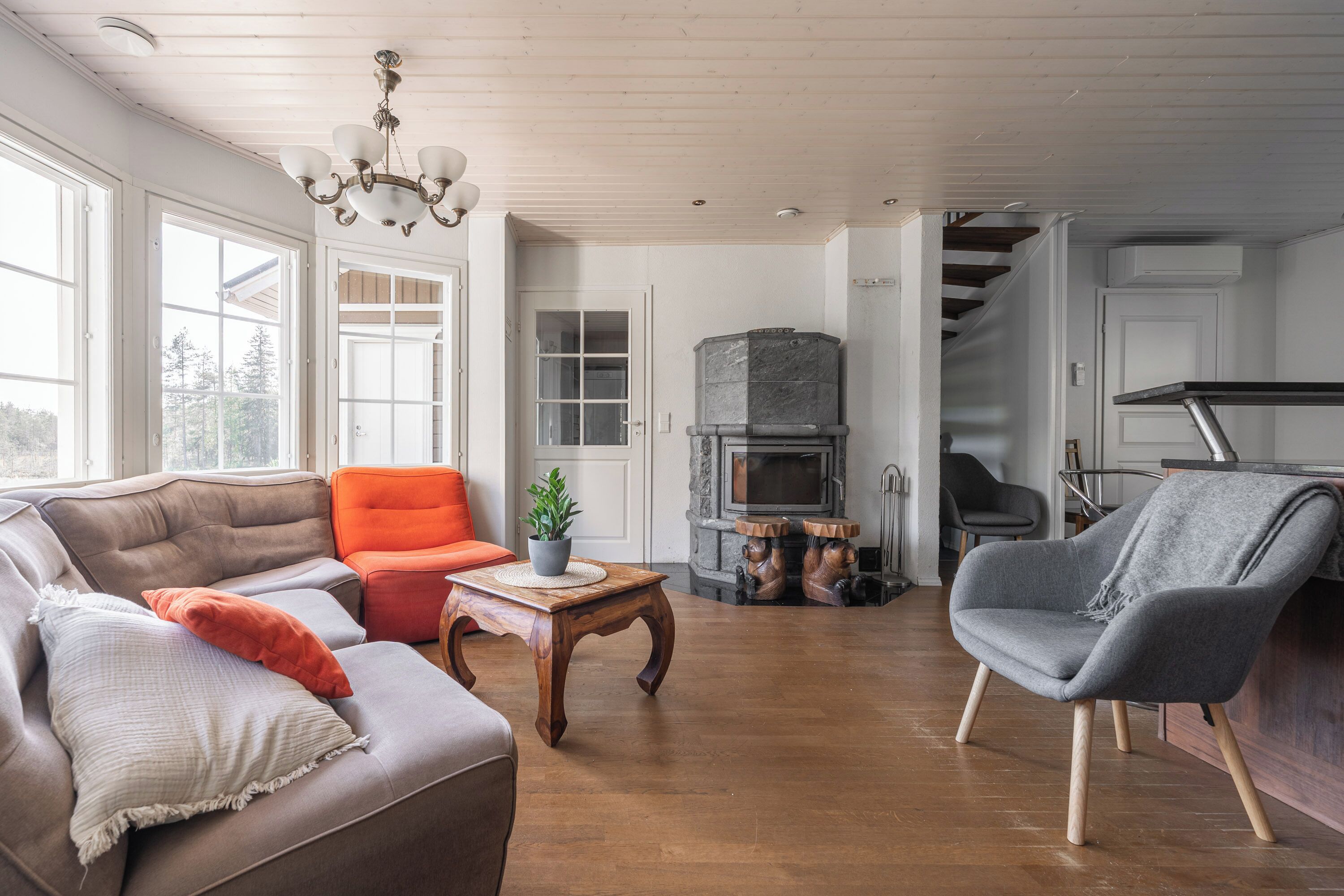 House | Living area | Fireplace