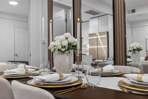 Brookline Lux | Rooftop Fenway T BU BC Simmons