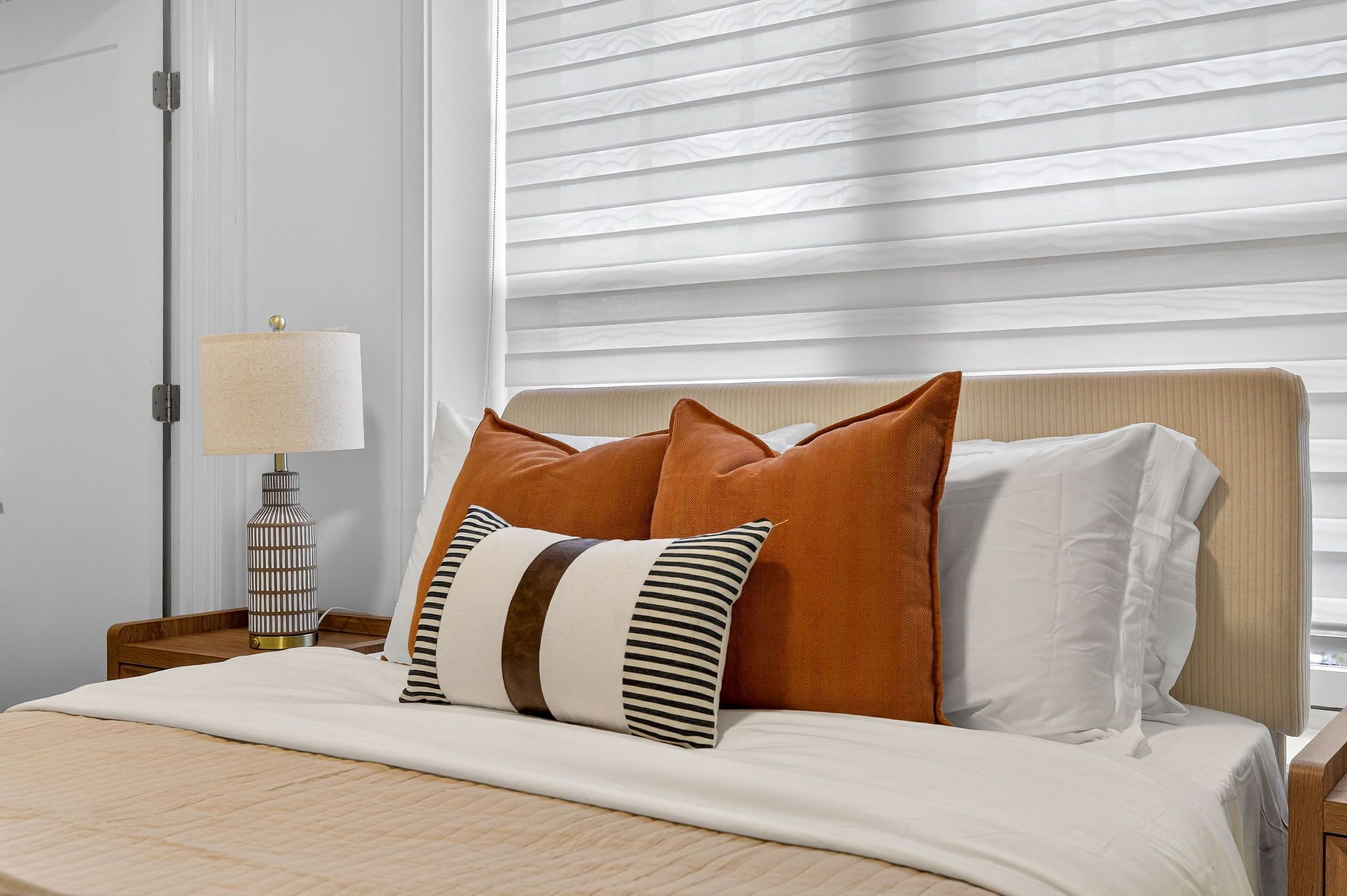 4 多间卧室、熨斗/熨衣板、WiFi、床单