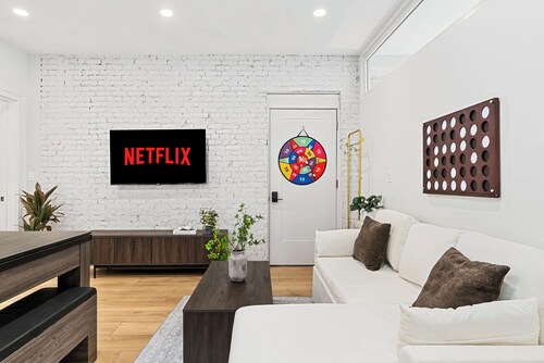 Brookline Lux | Rooftop Fenway T BU BC Simmons