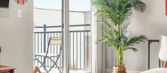 Downtown SLC - Hot Tub - Gym - Free Parking