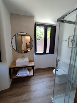 Bathroom - Hotel Casa dos Gardas (Samos)