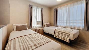 Twin Room | Blackout drapes, free WiFi