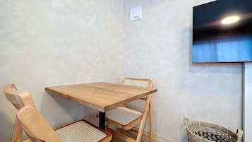 Twin Room | Blackout drapes, free WiFi