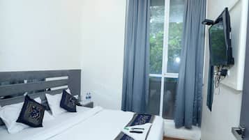 Deluxe Double Room | Free WiFi, bed sheets