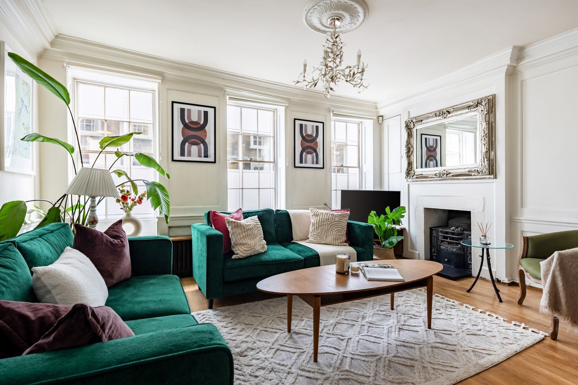 City Apartment, 3 Bedrooms, Non Smoking | Living area