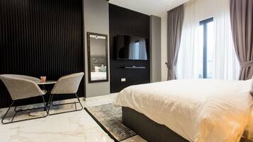 Superior Studio, Balcony | Iron/ironing board, free WiFi, bed sheets