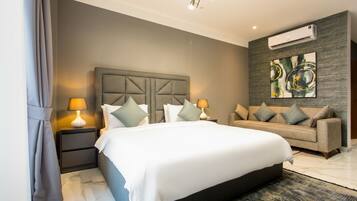 Superior Studio, Balcony | Iron/ironing board, free WiFi, bed sheets