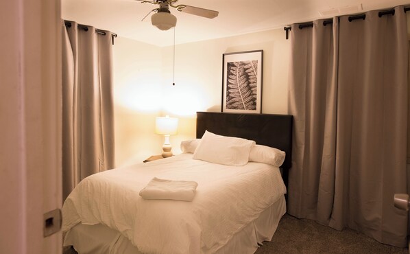 2 bedrooms, iron/ironing board, WiFi, bed sheets