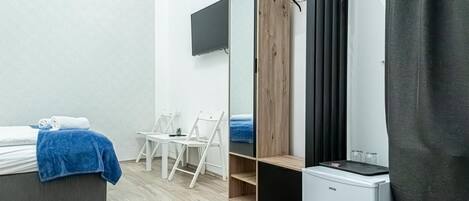 1 camera, Wi-Fi, lenzuola