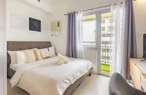 1 bedroom, desk, iron/ironing board, WiFi