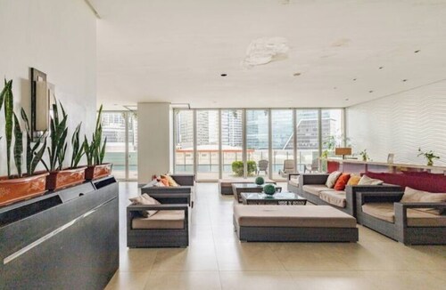 Fancy Suite near Eastwood with Awesome Balcony!