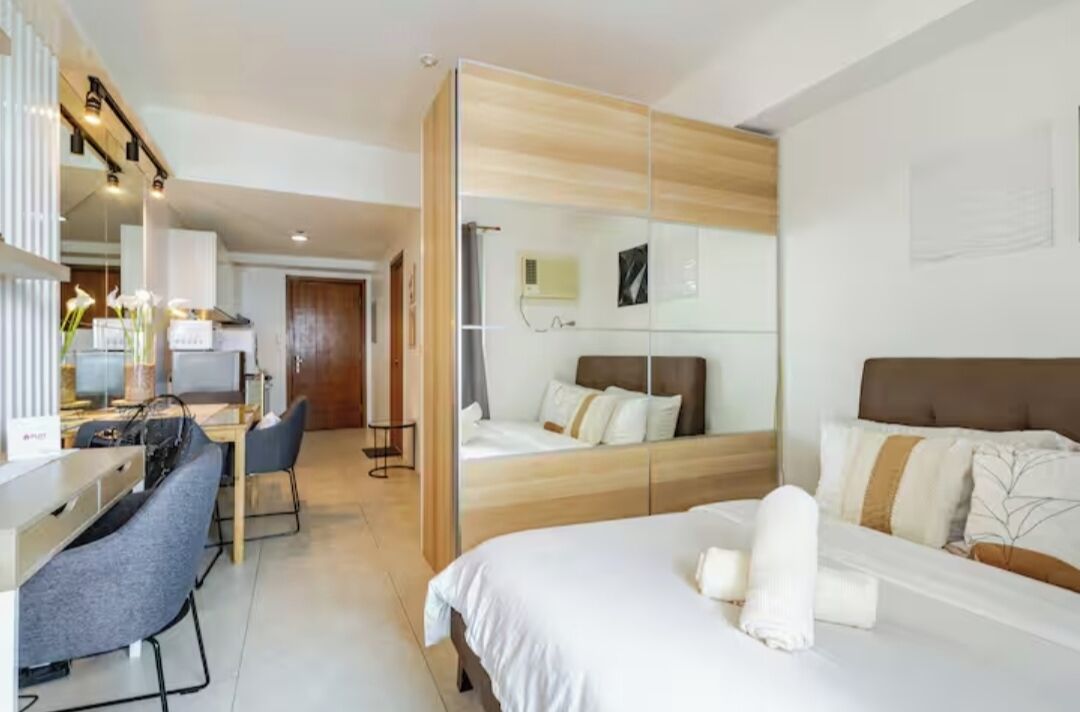 1 bedroom, desk, iron/ironing board, WiFi