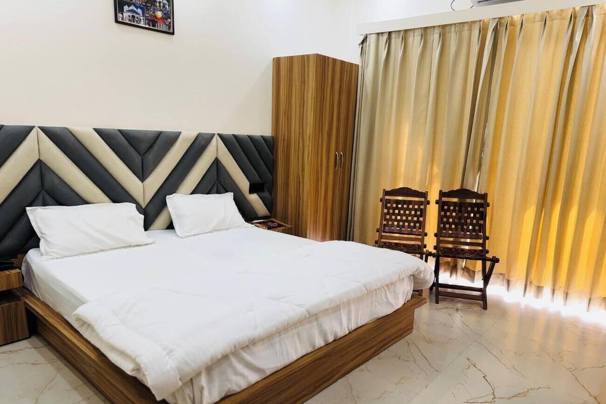 Basic Double Room, Mountain View | Free WiFi