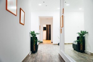 Interior - Cozy Hotel Room with View | Mariahilferstr (Wien)