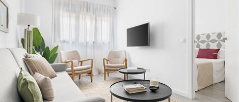 Appartement Standard | Coin séjour | Télévision de 50 cm avec chaînes par câble