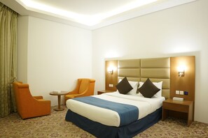 Deluxe Double Room | In-room safe, iron/ironing board, free WiFi
