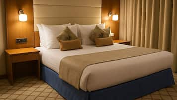 Junior Suite | In-room safe, iron/ironing board, free WiFi