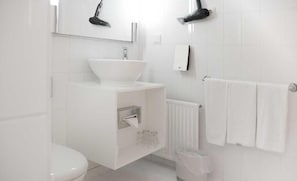 Double Room | Bathroom | Shower, towels, toilet paper