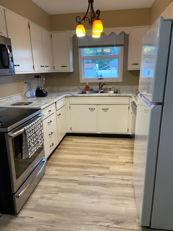 Microwave, oven, stovetop, dishwasher