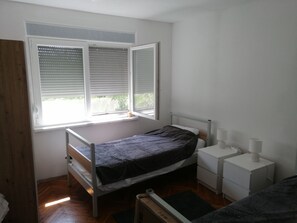 3 chambres, fer et planche à repasser, Wi-Fi