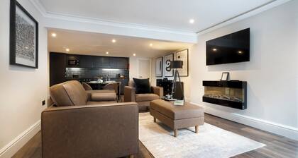 Courtyard Apartments