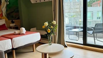 Cots/infant beds, free WiFi, bed sheets