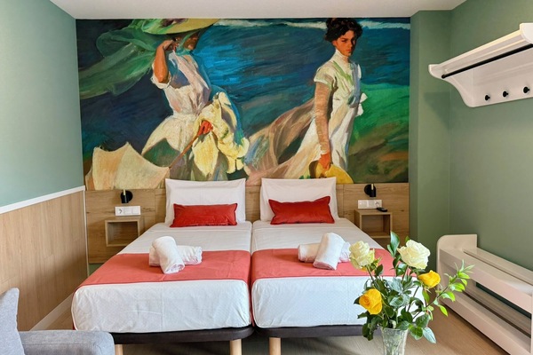 Cunas, wifi gratis y ropa de cama