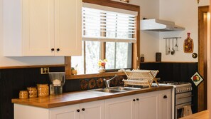 Microwave, dishwasher