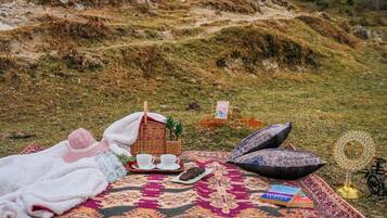 Área de parrillas y picnic