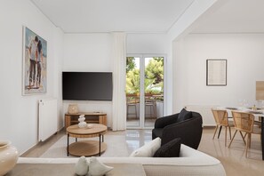 Appartement Deluxe, balcon, vue mer | Coin séjour