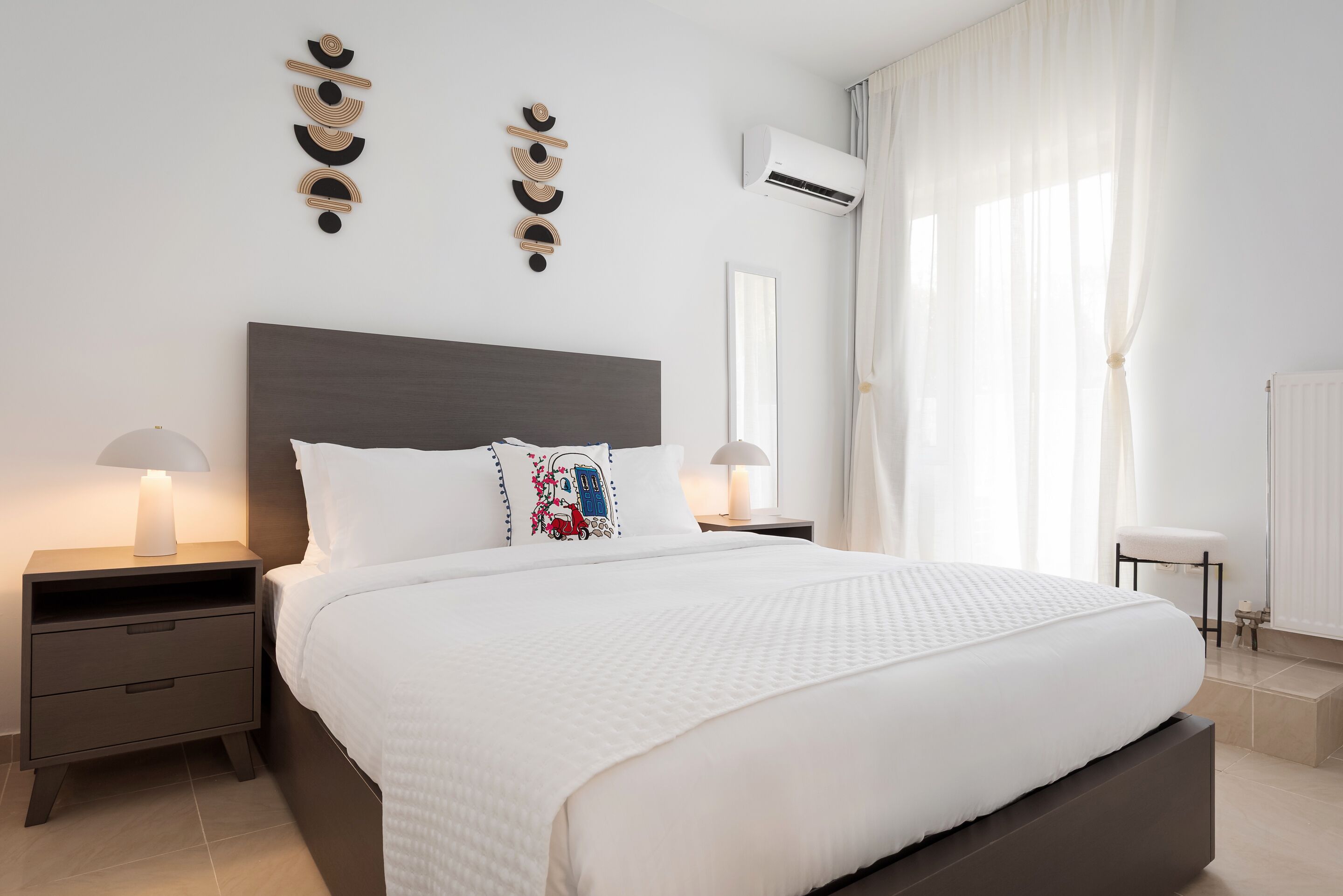 デラックス アパートメント バルコニー シービュー | エジプト綿のシーツ、高級寝具、羽毛の掛け布団、低反発ベッド