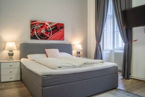 3 bedrooms, WiFi, bed sheets