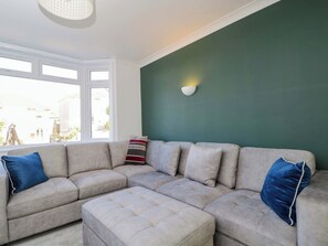 Living area - 6 Newbridge Gardens (Bath)