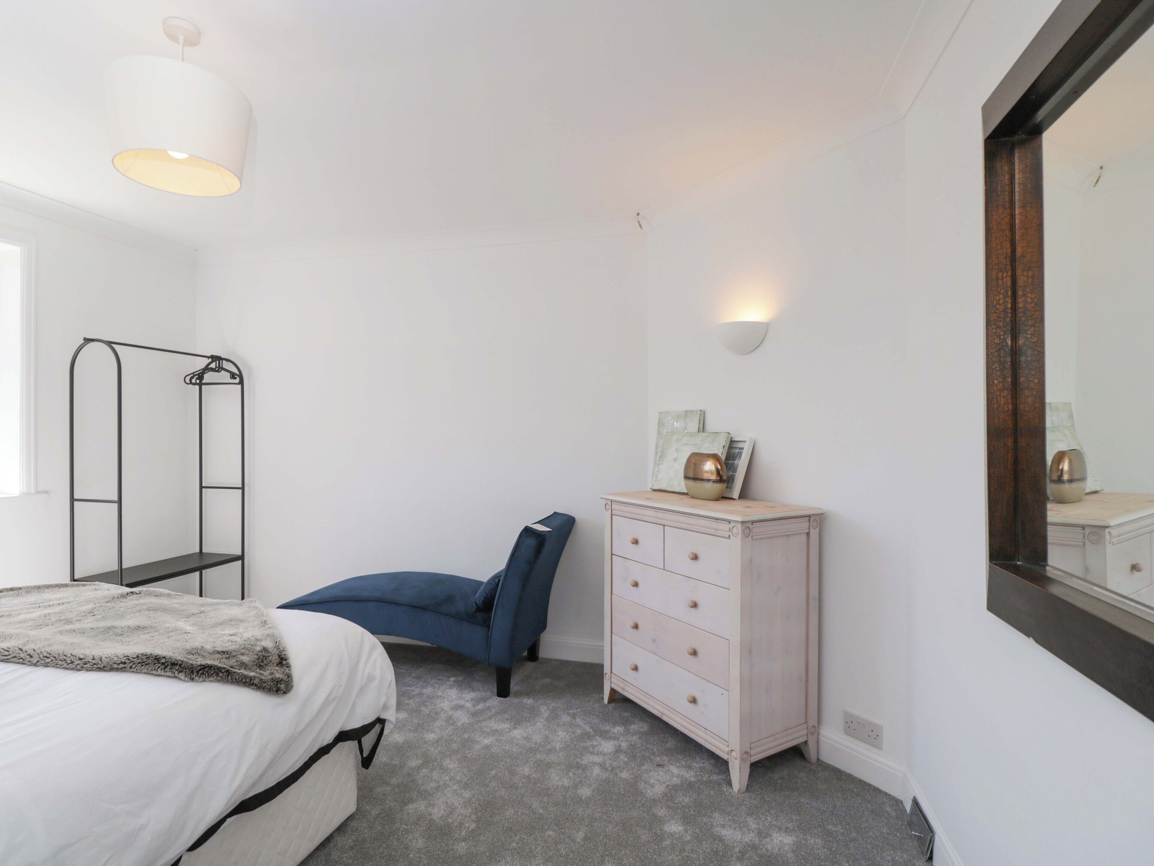 4 quartos, individualmente decorados, individualmente mobiliados