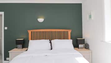 4 bedrooms, individually decorated, individually furnished, free WiFi