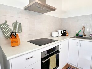 Microonde, forno, piano cottura