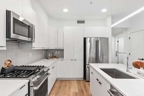 Apartment | 2 bedrooms, Internet