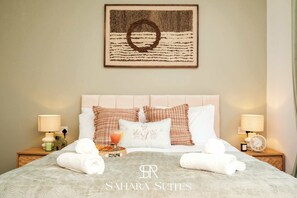 5 habitaciones, tabla de planchar con plancha, wifi y ropa de cama 