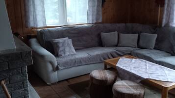 30-cm LED TV with satellite channels, DVD player, books